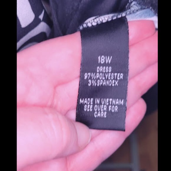 Alyx dress, cream with black pattern - Picture 7 of 7